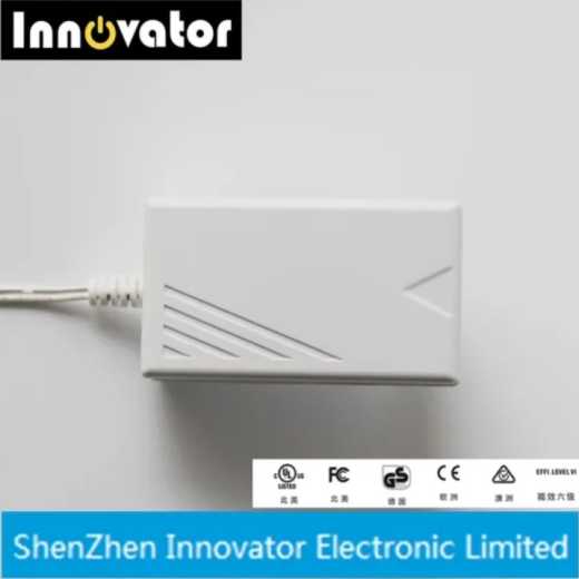 Certified 24V 0.625A 15W White AC DC Power Adapter