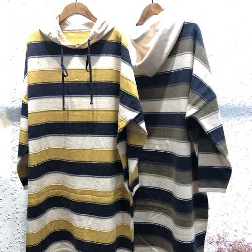 The new Korean version of Zhuo Nuo feather down fashion hoodie pullover with loose stripes