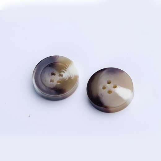 Resin buttons are used for shirts, skirts, suits, casual wear, and maoni clothes