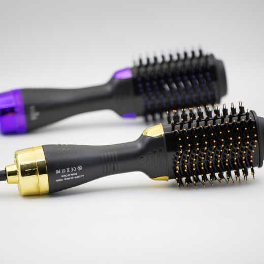 Hair combs, hot combs, electric hair combs. It can be straight, curly, or dry