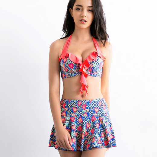 Sisia fashion swimsuit with lace split skirt