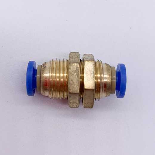 Pneumatic baffle through PM-4 6 8 10 12 mm trachea PU quick insertion plate fixed copper connector